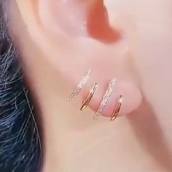 Riley Watson Solo Symphony Earrings - Gold / 4 Layers - Diamond! - Picture 3 of 5